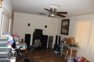 3133 N 81st Dr, Phoenix, AZ 85033 - photo 7