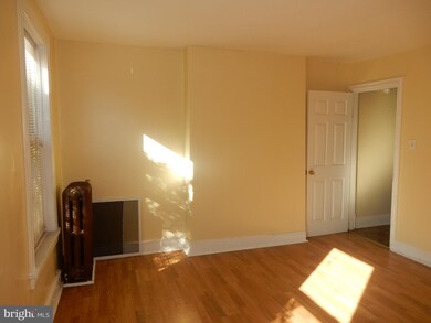 810 S 6th St unit B, Camden, NJ 08103 - photo 3