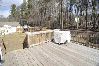 312 Mammoth Rd, Londonderry, NH 03053 - photo 6