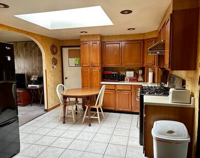 18 Seminole Rd, South Dartmouth, MA 02748 - photo 6