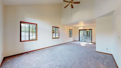 1290 Leslie Road-109