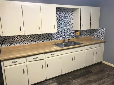 1201 Kimball Ave, Parsons, KS 67357 - photo 5