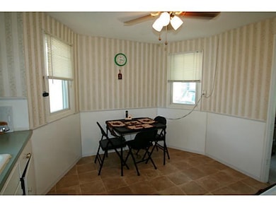 184 Humphrey St, North Tonawanda, NY 14120 - photo 5