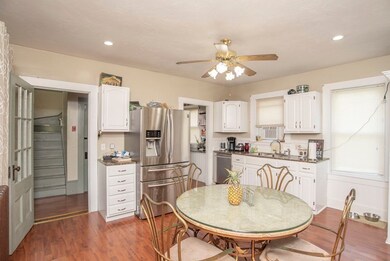 23 W Weir St, Taunton, MA 02780 - photo 4