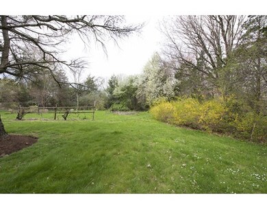 1289 West St, Stoughton, MA 02072 - photo 2