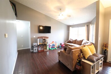 1660 Broadmoor Ct, Frankfort, IN 46041 - photo 5