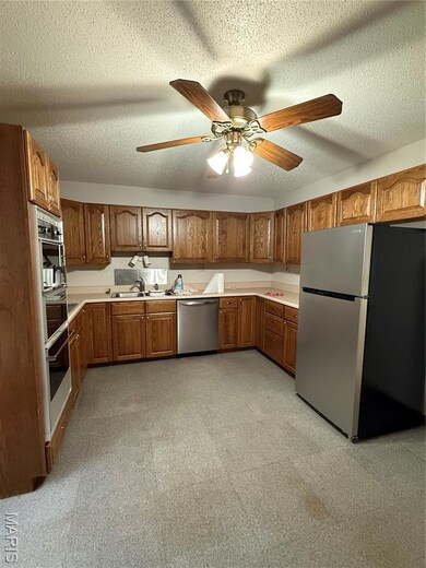 8653 Reichl Dr, Cedar Hill, MO 63016 - photo 5