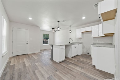 227 S Grimes St unit 101, San Antonio, TX 78203 - photo 4