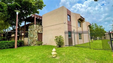 2ND FLOOR, END UNIT!