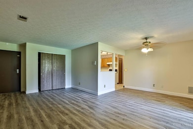 535 Davis Rd, Cincinnati, OH 45255 - photo 5