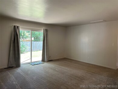 2905 S Elm Ave, Broken Arrow, OK 74012 - photo 4