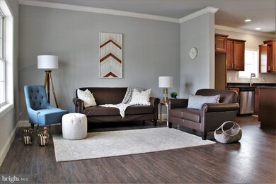 185 Lynne Dr unit 301, Mount Wolf, PA 17347 - photo 2