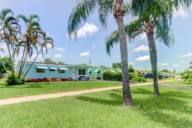 2616 Bridgeman Dr, West Palm Beach, FL 33409 - photo 2