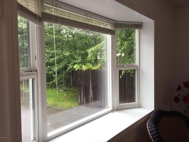 LR bay window
