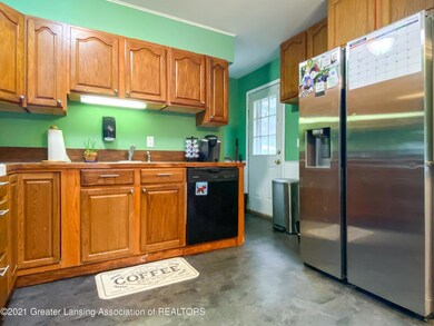 521 Beechwood St, Lansing, MI 48910 - photo 7