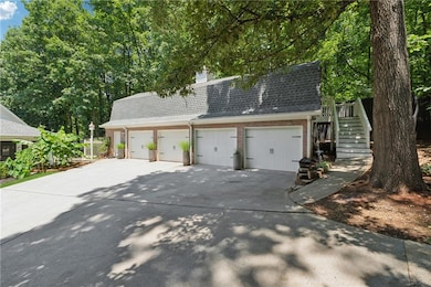 4-Car Garage