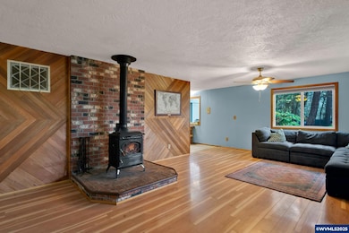 30450 Butte Creek Rd, Lebanon, OR 97355 - photo 5