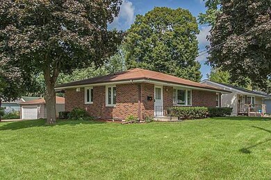 1002 68th St, Windsor Heights, IA 50324 - photo 2