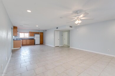 2017 N 57th Ave unit 7, Phoenix, AZ 85035 - photo 5