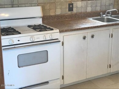 Kitchen stove