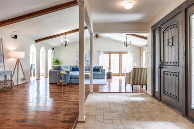 5111 Creighton Dr, Dallas, TX 75214 - photo 5