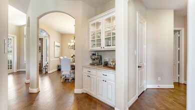 Breakfast bar right off kitchen