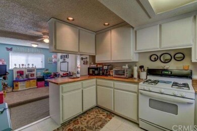 FRONT HOUSE KITCHEN LOOKING INTO NOOK, COULD BE 2N