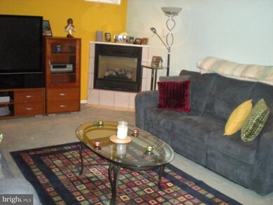 2015 S Anvil Ln, Temple Hills, MD 20748 - photo 2