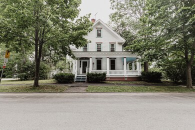 TriciaL_RealtyofMaine_5ElmBangor_SSMEDIA