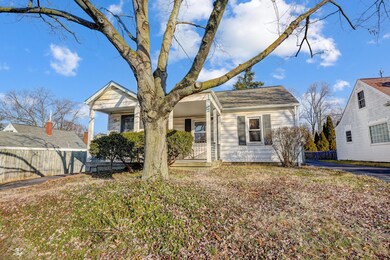142 W Henderson Rd