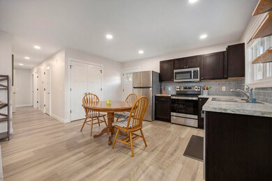 212 Saunders Ct NE, Grand Rapids, MI 49505 - photo 7