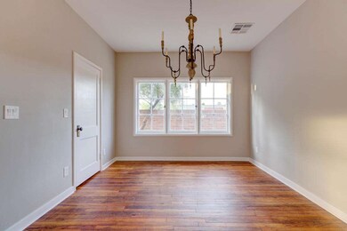 221 Breakfast Nook