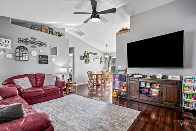 837 W Florida Ave, Nampa, ID 83686 - photo 3