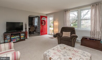 409 E Manoa Rd, Havertown, PA 19083 - photo 3