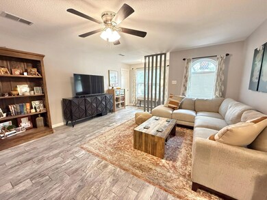 157 Sheri Ln, Hurst, TX 76053 - photo 2