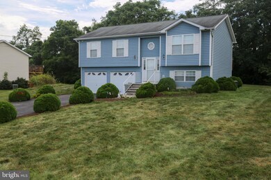 282 Wendover Dr, Bunker Hill, WV 25413 - photo 2