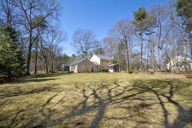 111 Birchbark Dr, Hanson, MA 02341 - photo 4