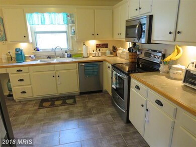 536 Wile Cir, Fayetteville, PA 17222 - photo 4