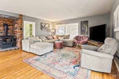 1917 Arthur St, Caldwell, ID 83605 - photo 2