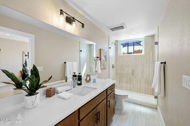 7-web-or-mls-18 on Lakeside 3 bed-8