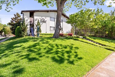 5722 Gaston Ave unit M, Dallas, TX 75214 - photo 2