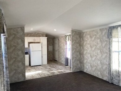 181 Lothrop St, Taunton, MA 02780 - photo 3