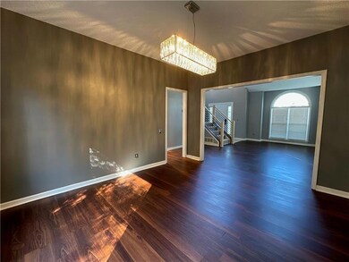 1251 Green Oak Cir, Lawrenceville, GA 30043 - photo 6