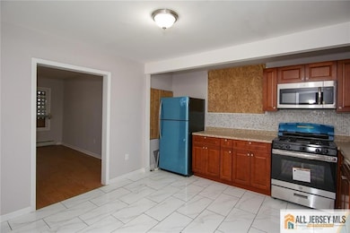 154 Comstock St, New Brunswick, NJ 08901 - photo 6