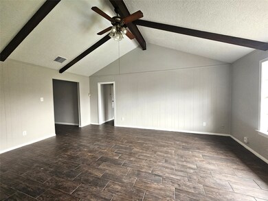 7115 Log Hollow Dr, Houston, TX 77040 - photo 2