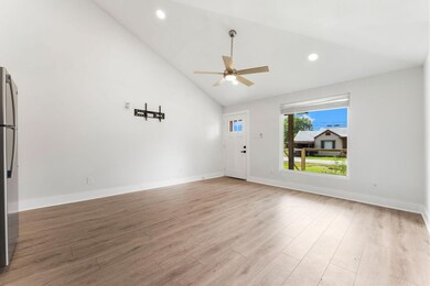 4049 Lucille St, Houston, TX 77026 - photo 7