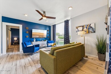 3242 E Camelback Rd unit 105, Phoenix, AZ 85018 - photo 2