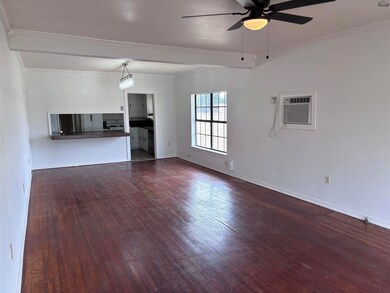 1513 P B Ln unit Front House, Wichita Falls, TX 76302 - photo 3