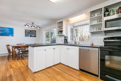 293 Fowler Rd Cape Elizabeth-large-008-0