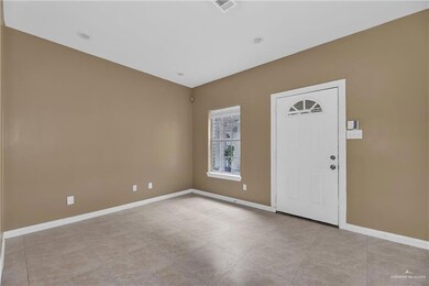 2102 Kimberly Ln, Edinburg, TX 78541 - photo 7